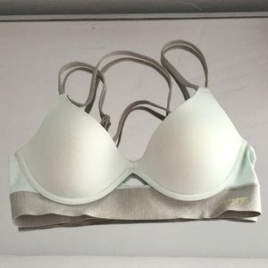 Victoria’s Secret bonded crossback bralette